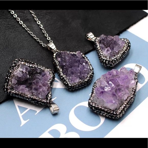 COPY - Raw Natural Amethyst pendant necklace, birthstone - Picture 1 of 10